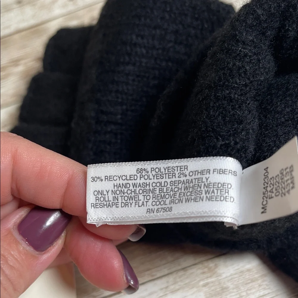 ON 34th NWT Black Convertible Knit Gloves Retails‎ $32